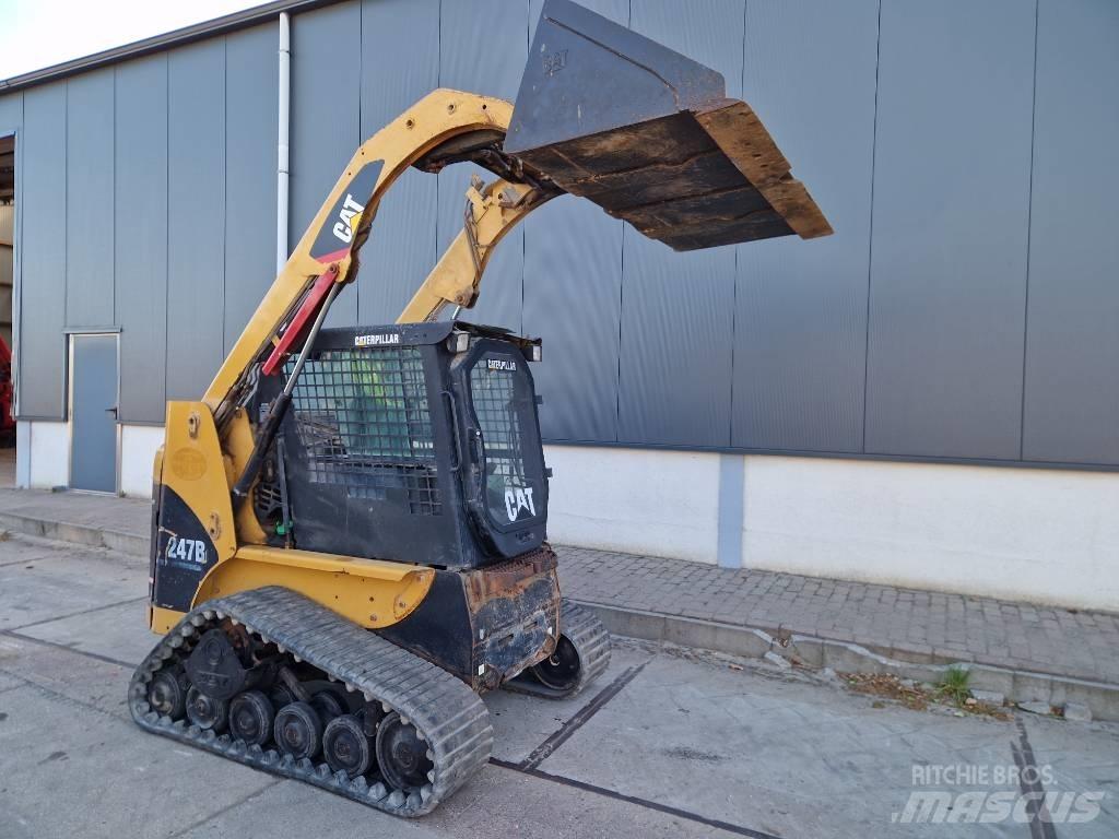 CAT 247 B Schrankladers