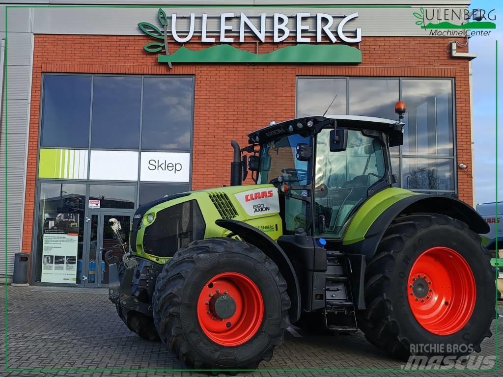 CLAAS Axion 850 Tractoren