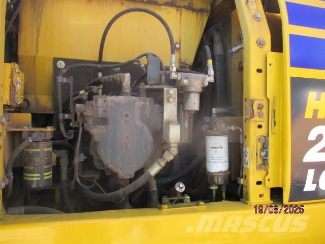 Komatsu HR 215 Rupsgraafmachines