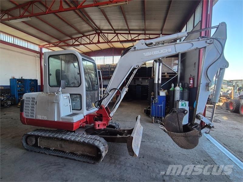 Takeuchi TB135 Minigraafmachines < 7t