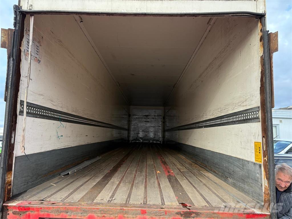 Kel-Berg 2aks Opleggers met meesturende achterwielen