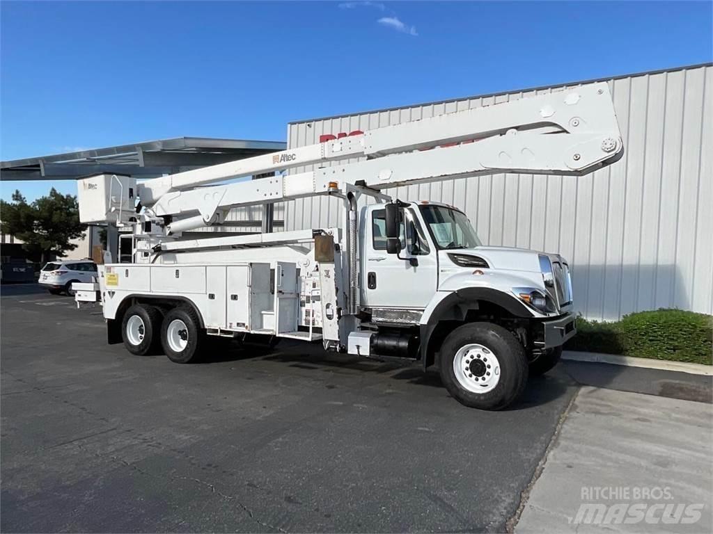 Altec A77TE93 Auto hoogwerkers