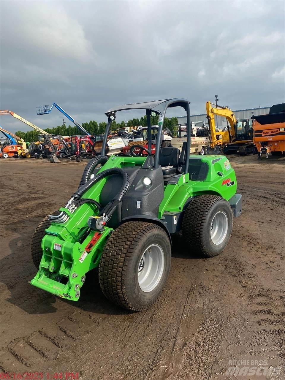 Avant 860I Wielladers