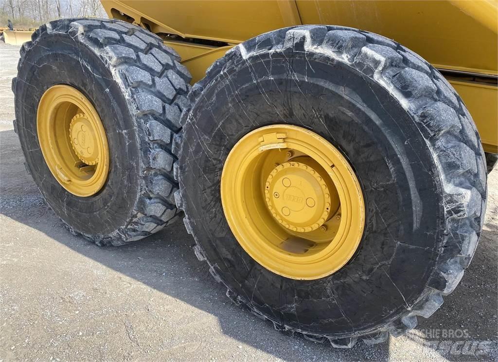 Bell B25E Knik dumptrucks