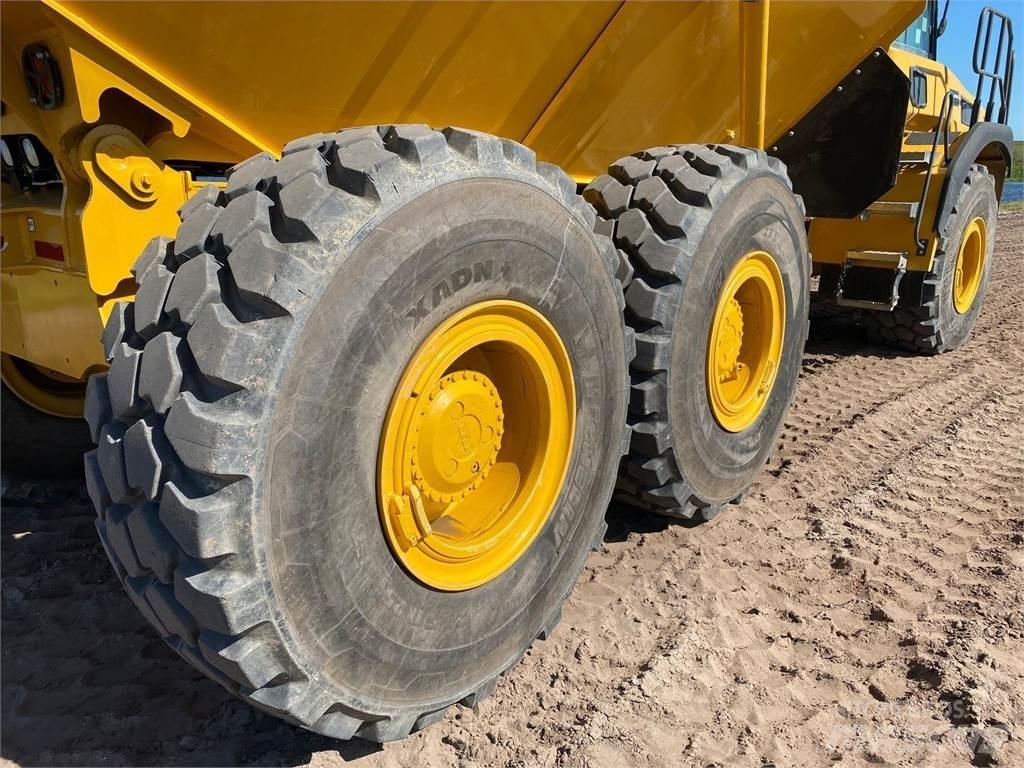Bell B30E Knik dumptrucks