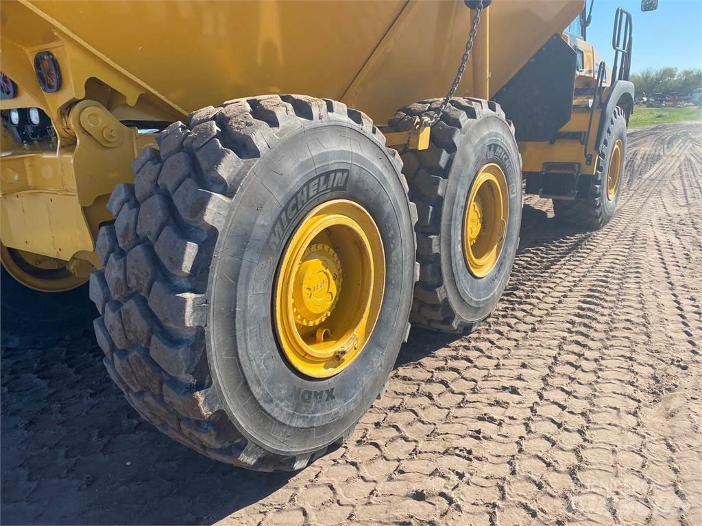 Bell B30E Knik dumptrucks