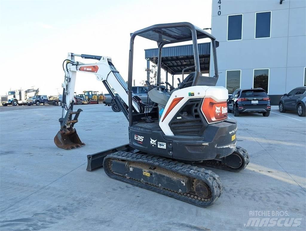 Bobcat E35R2 Minigraafmachines < 7t