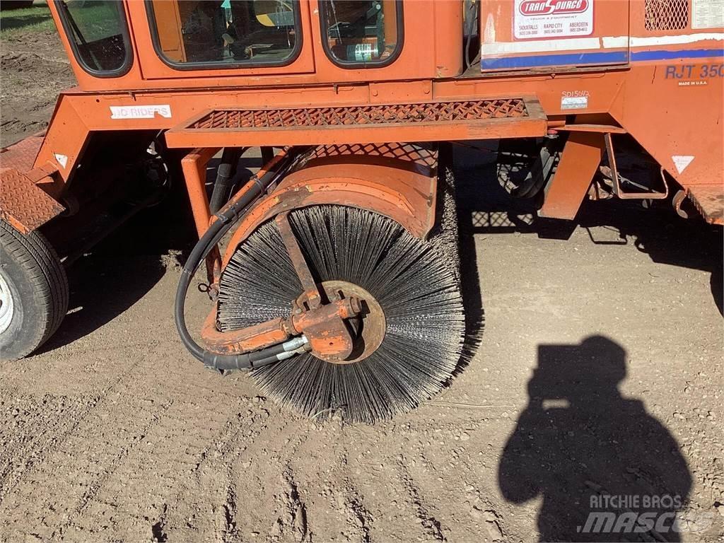 Broce RJT350 Veegmachines