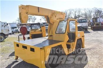 CASE 3330B Ruwterrein kranen