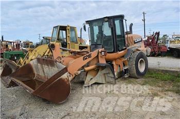 CASE 621E Wielladers