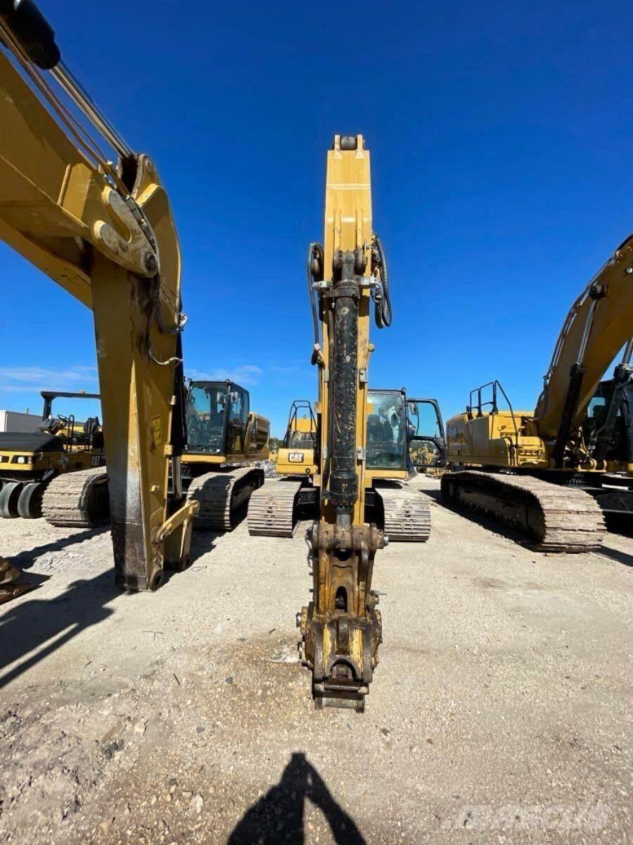 CAT 320 Rupsgraafmachines