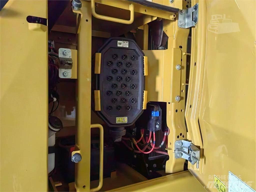 CAT 330 Rupsgraafmachines