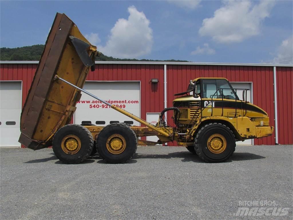 CAT 725 Knik dumptrucks