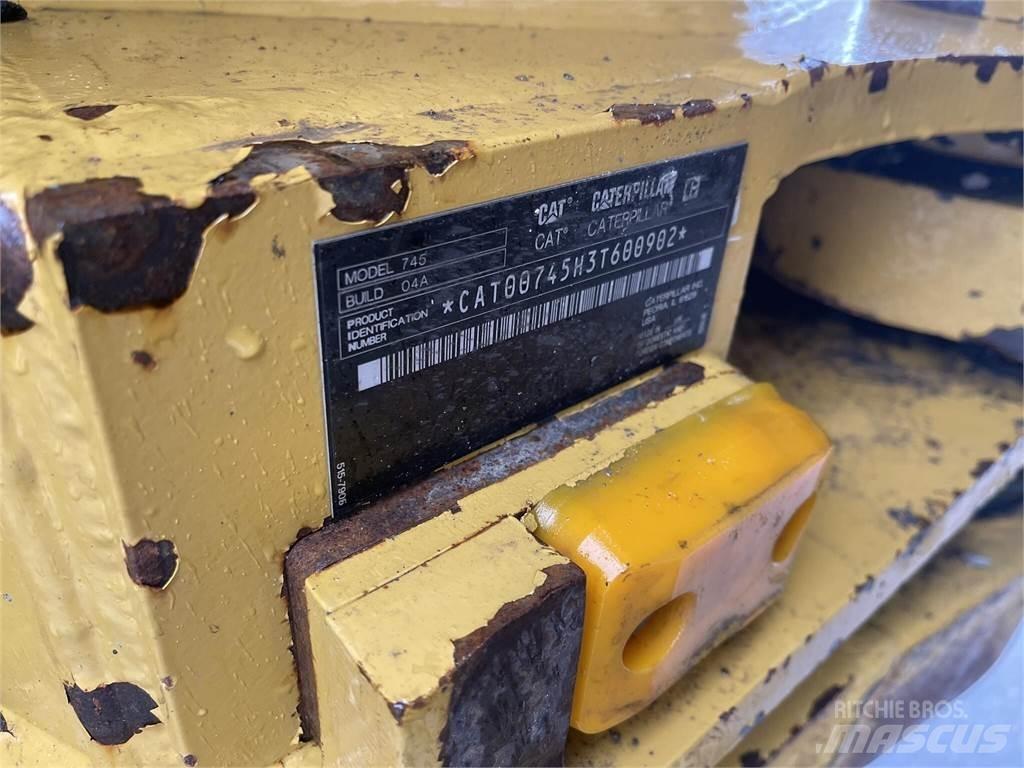 CAT 745 Knik dumptrucks