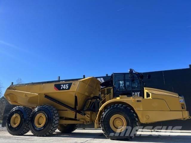 CAT 745 Knik dumptrucks