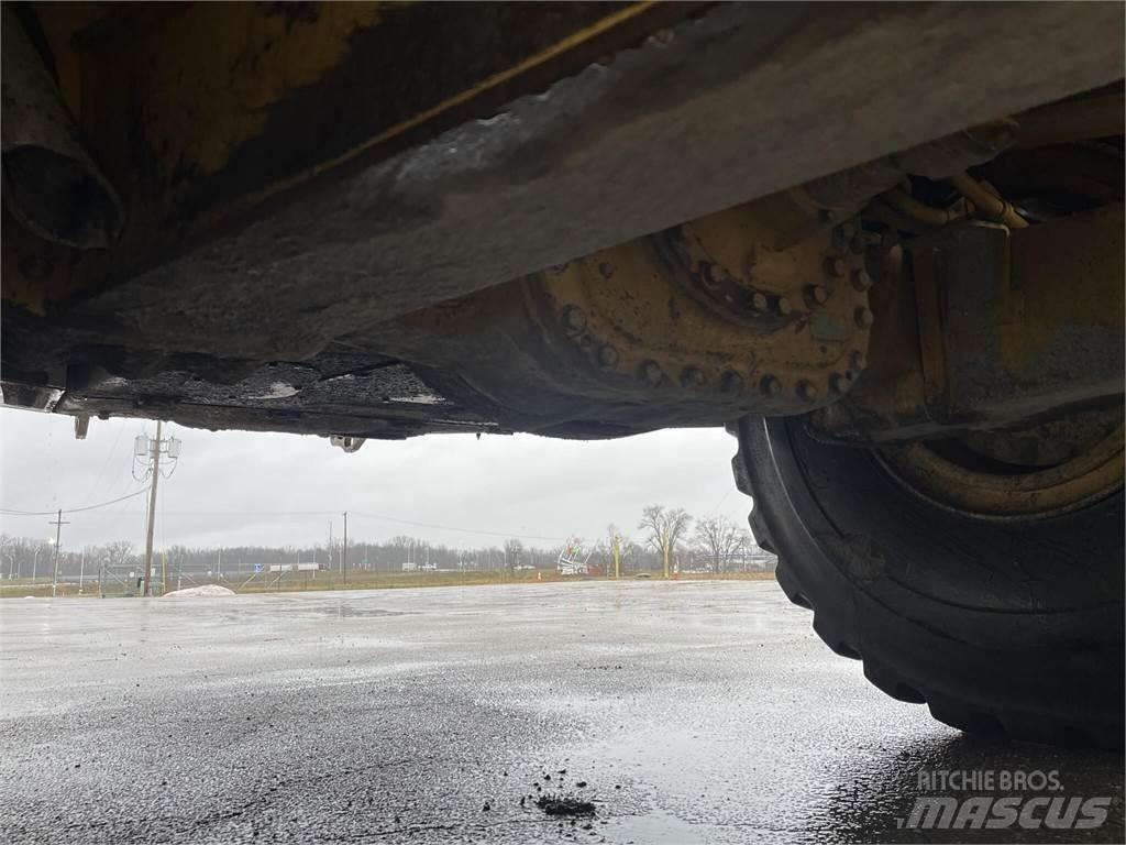 CAT 745C Knik dumptrucks