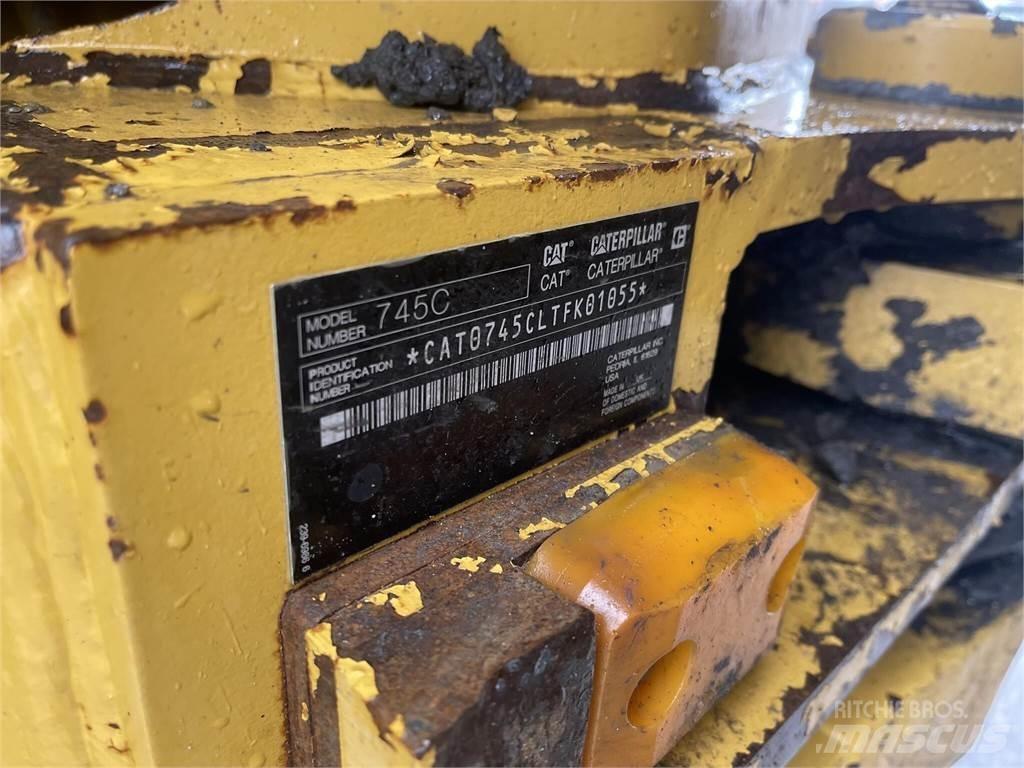 CAT 745C Knik dumptrucks