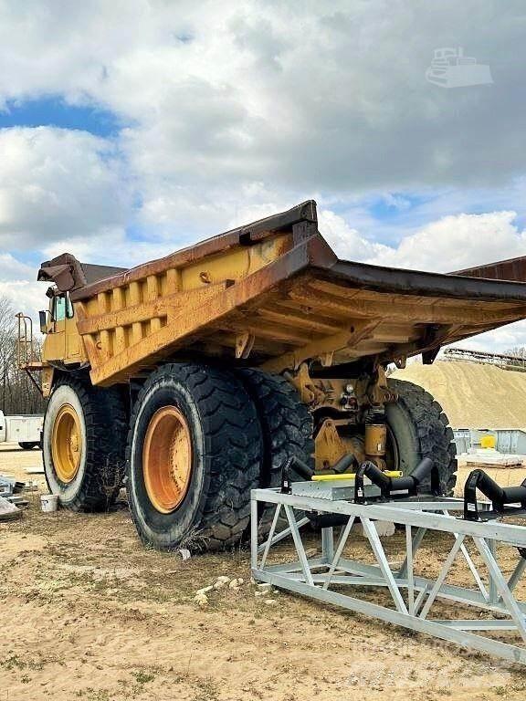 CAT 777B Knik dumptrucks