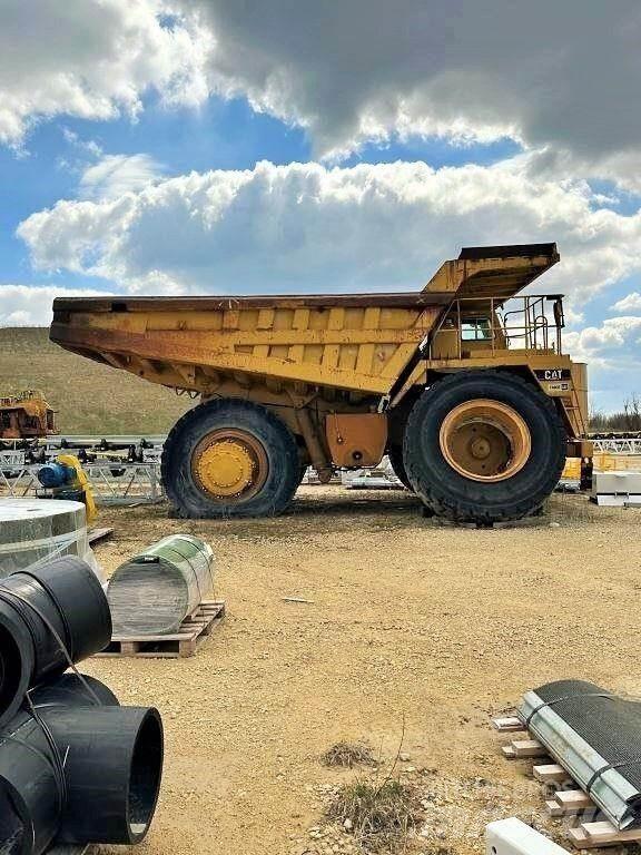 CAT 777B Knik dumptrucks