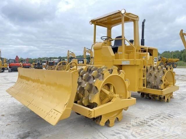CAT 815 Afvalpersen