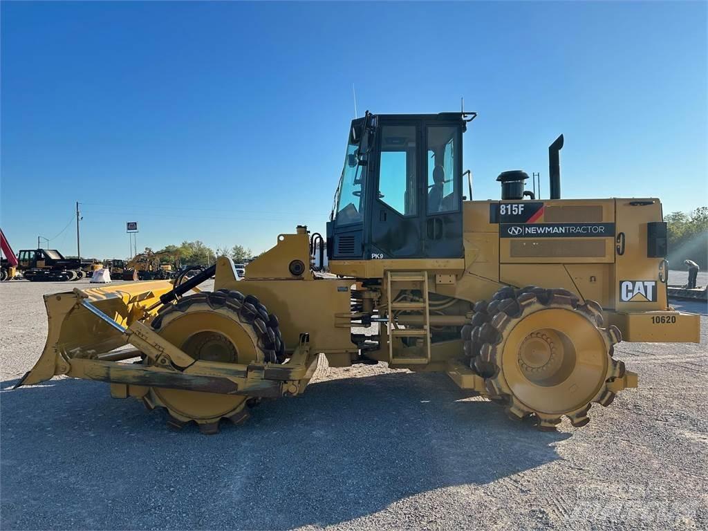 CAT 815F Afvalpersen