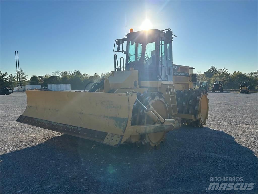 CAT 815F Afvalpersen