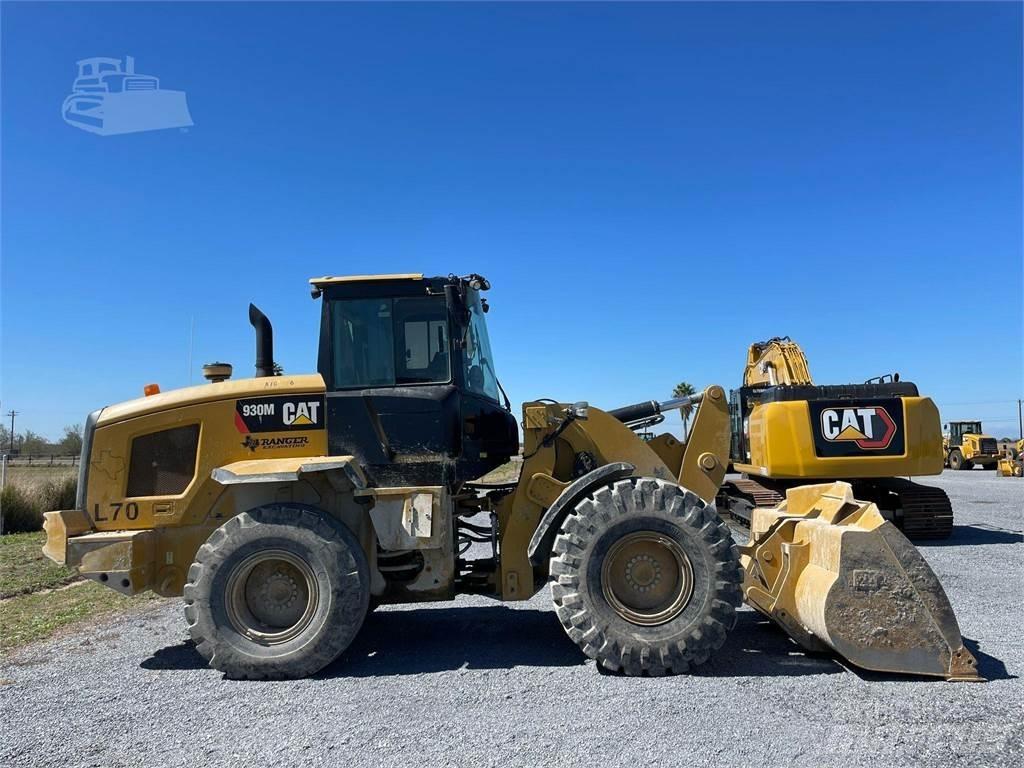 CAT 930M Wielladers