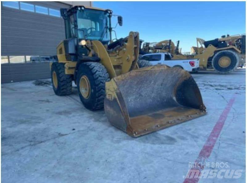 CAT 930M Wielladers