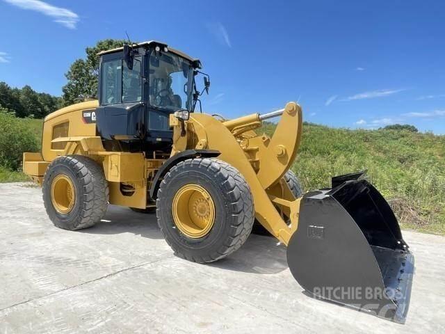 CAT 930M Wielladers