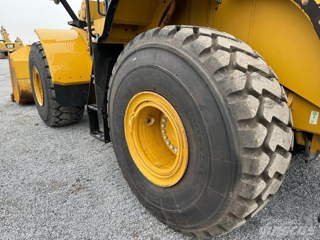 CAT 972M Wielladers