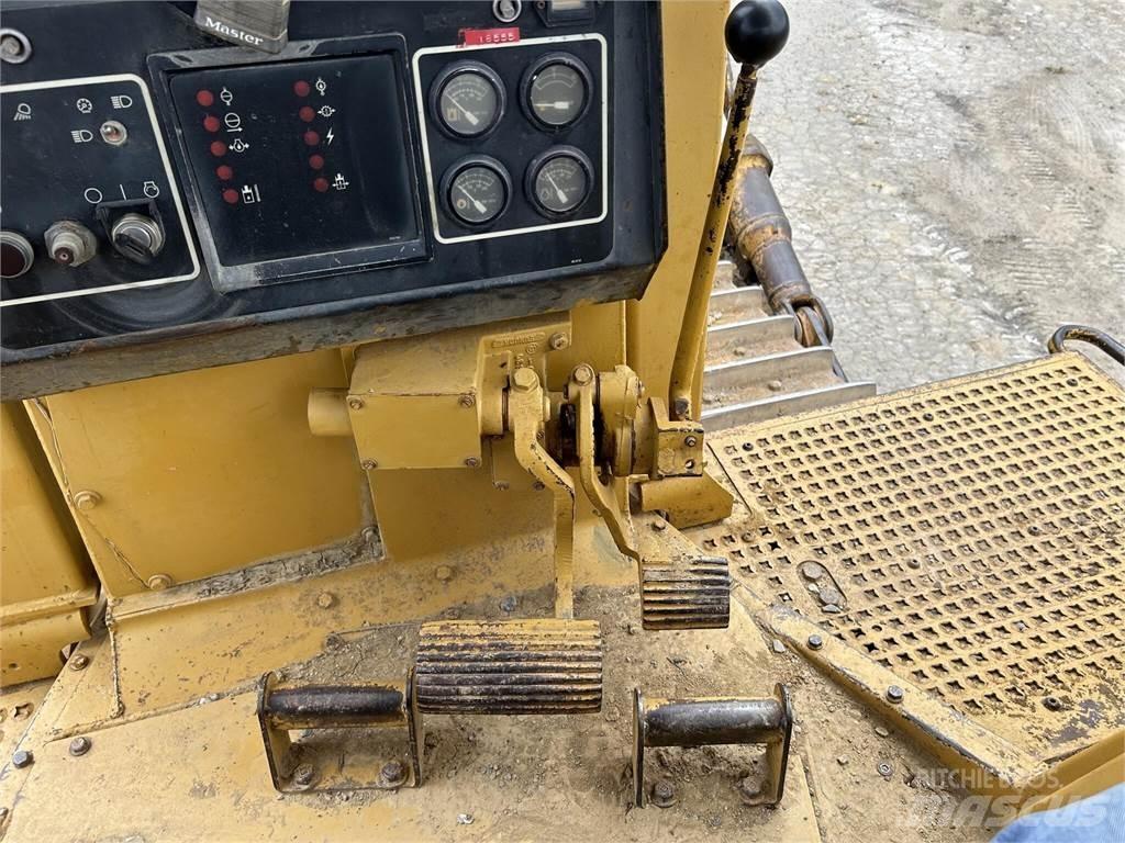 CAT D8N Rupsdozers