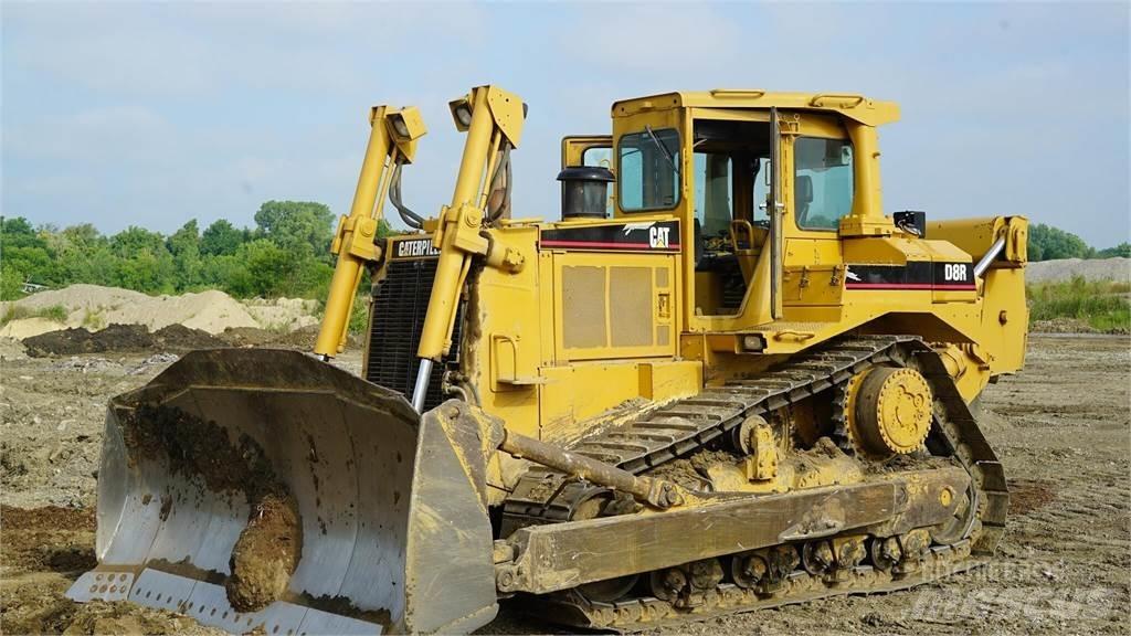 CAT D8R Rupsdozers