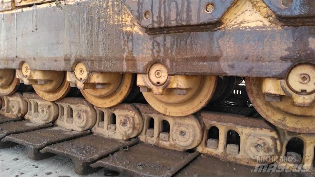 CAT D9H Rupsdozers