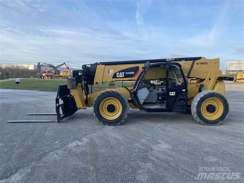 CAT TL1255D Verreikers