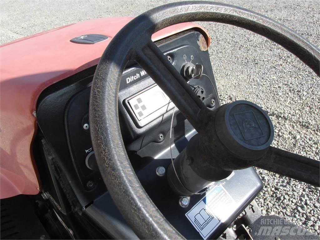Ditch Witch RT30 Sleuvengravers