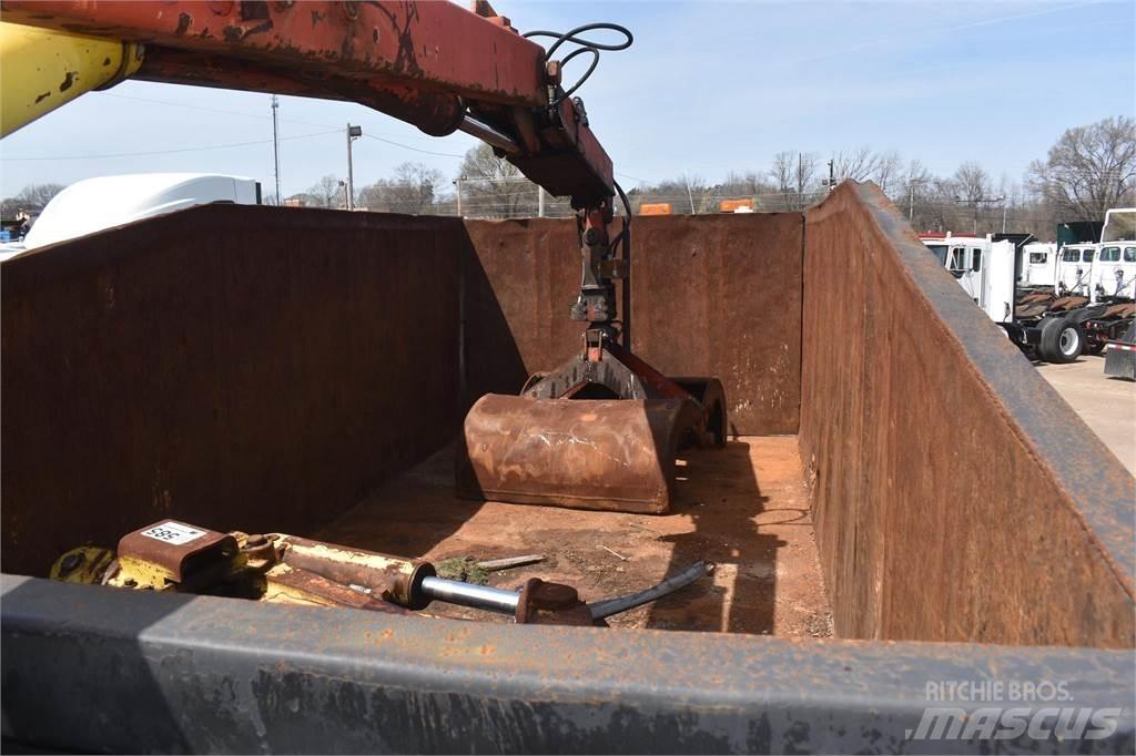 Ford F750 Vlakke laadvloer met kraan
