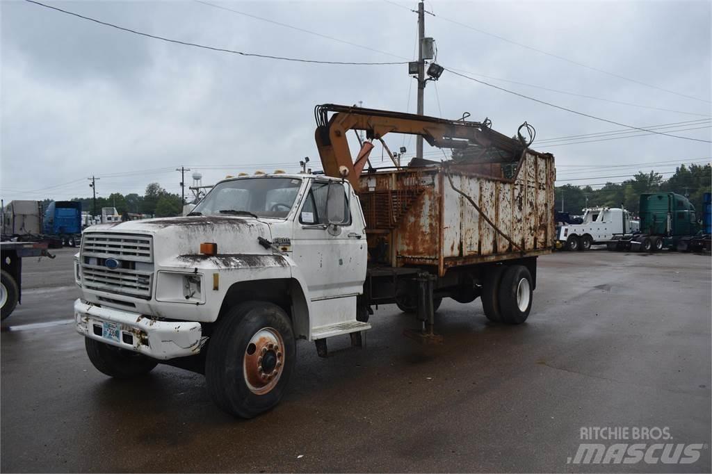 Ford F800 Vlakke laadvloer met kraan