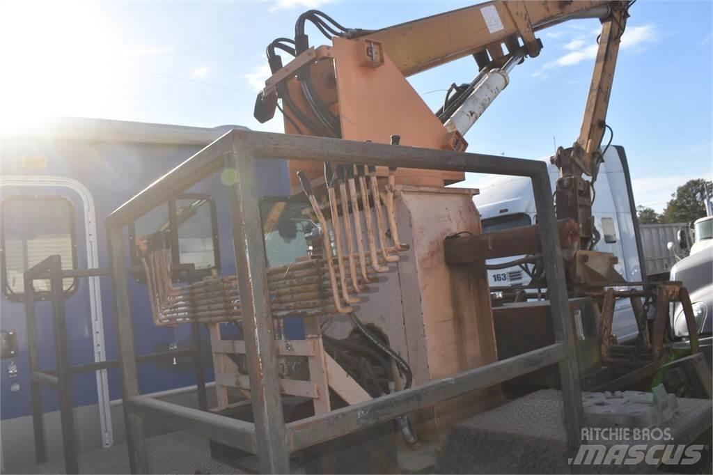 Ford F800 Vlakke laadvloer met kraan