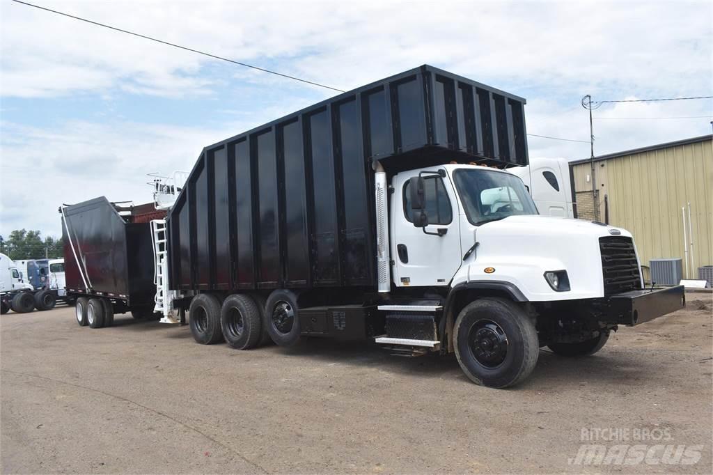 Freightliner 114SD Vlakke laadvloer met kraan