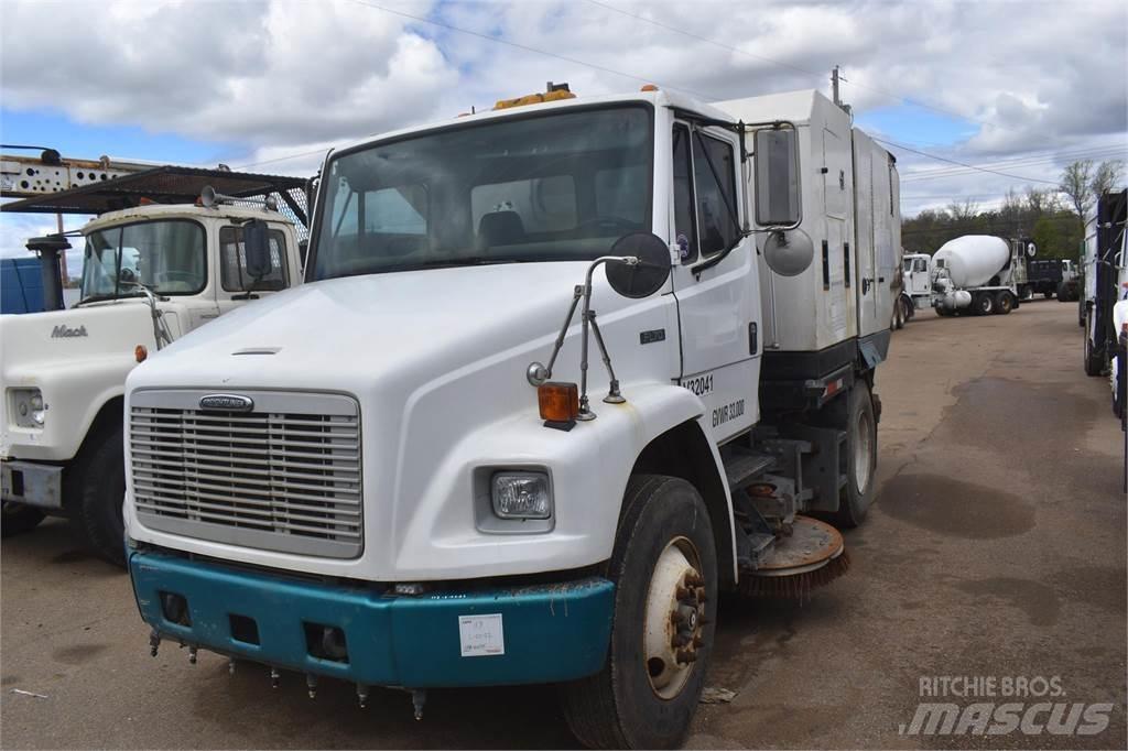 Freightliner FL70 Veegwagens