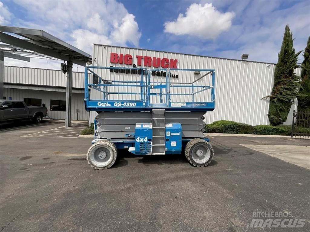 Genie GS4390RT Schaarhoogwerkers
