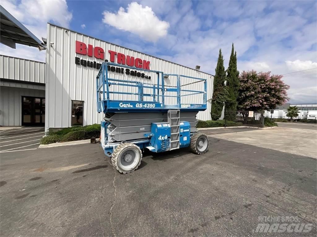 Genie GS4390RT Schaarhoogwerkers