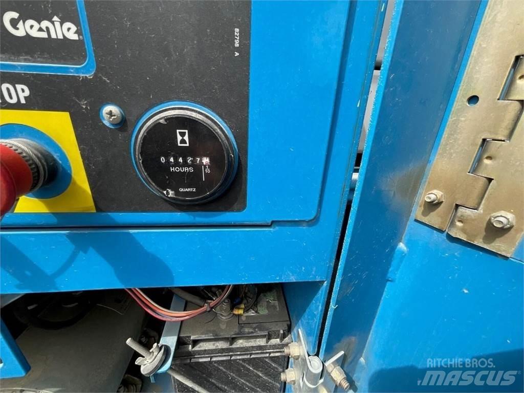 Genie GS4390RT Schaarhoogwerkers
