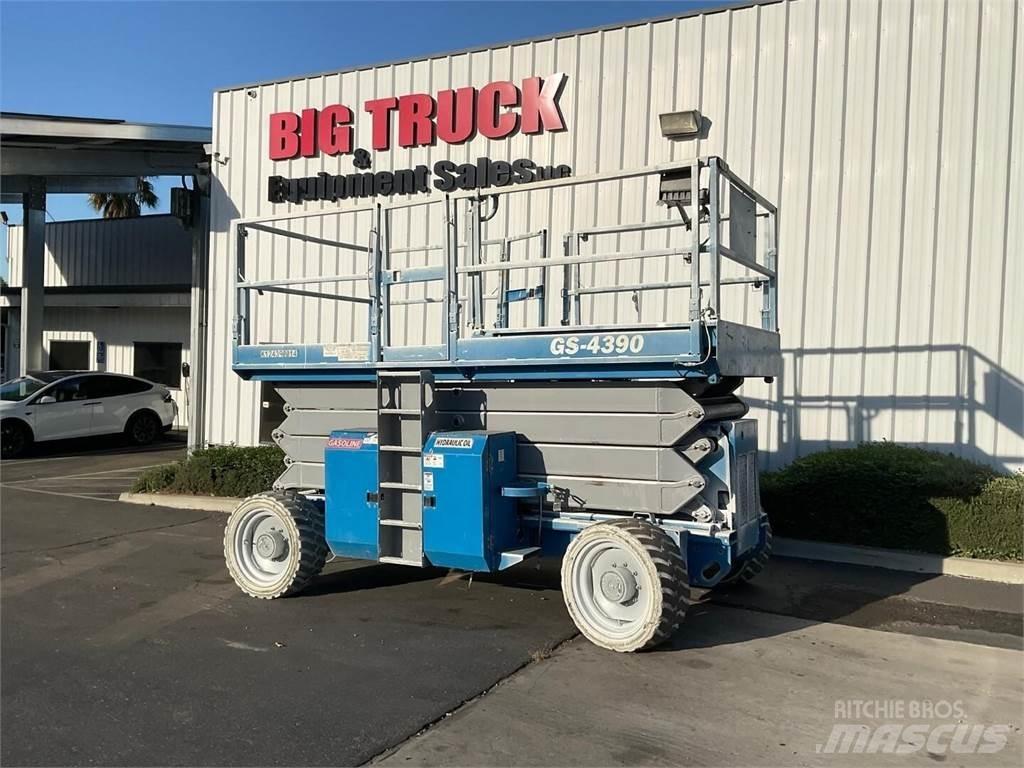 Genie GS4390RT Schaarhoogwerkers