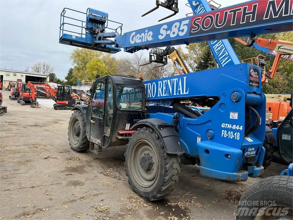 Genie GTH844 Verreikers