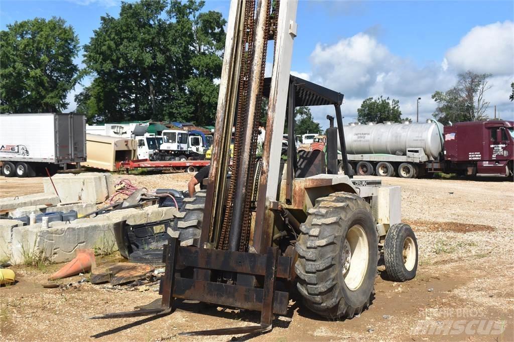 Harlo HF456 Vorkheftruck voor zwaar terrein