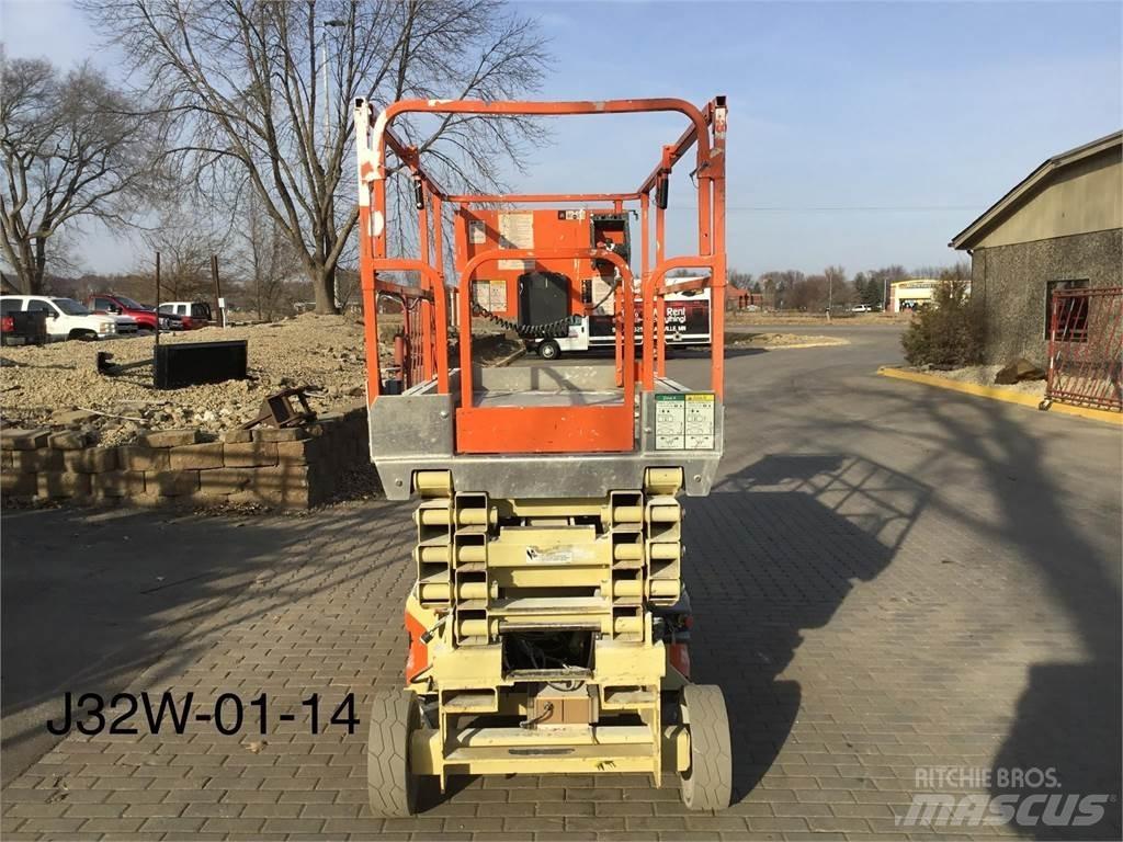 JLG 3246ES Schaarhoogwerkers