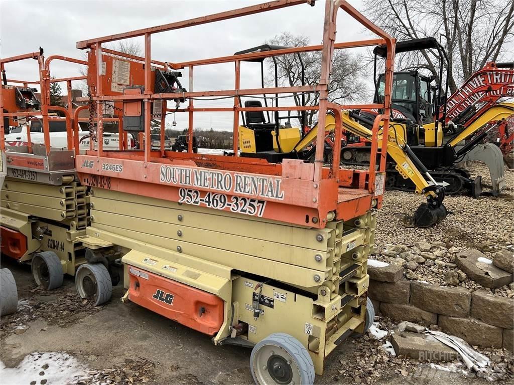 JLG 3246ES Schaarhoogwerkers