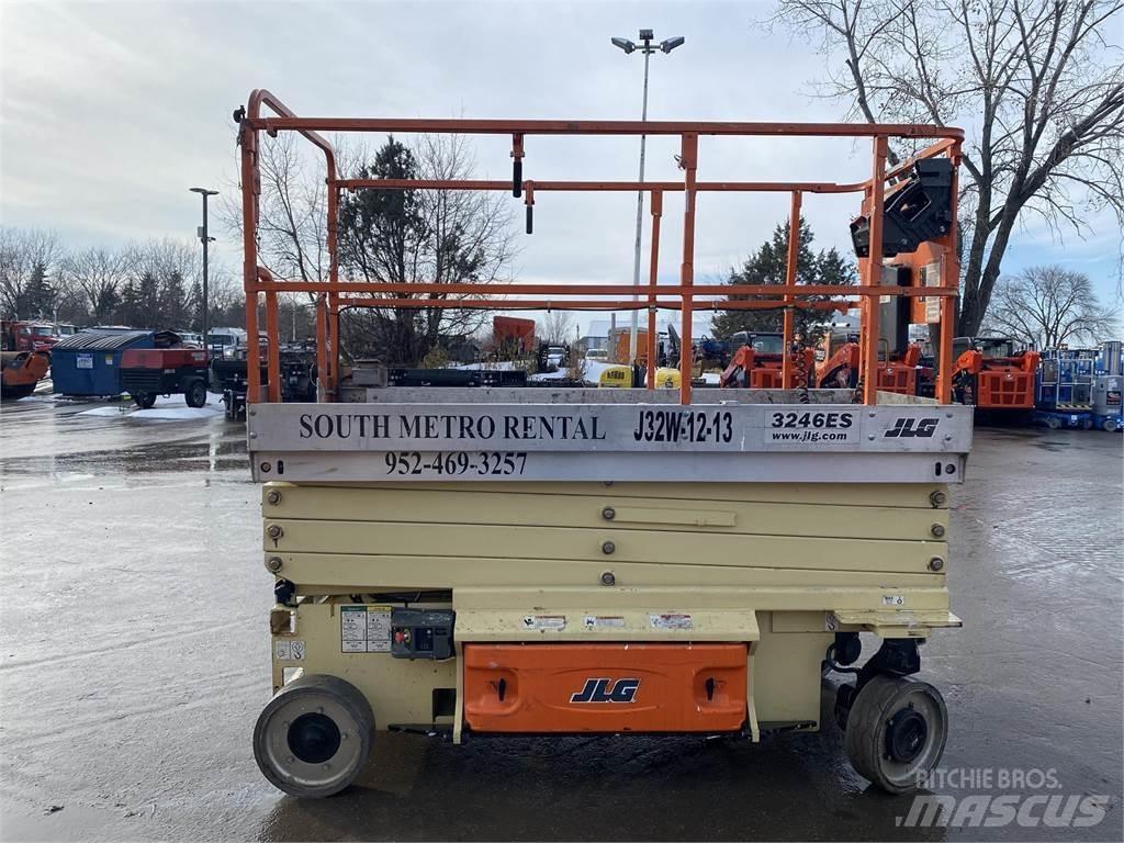 JLG 3246ES Schaarhoogwerkers