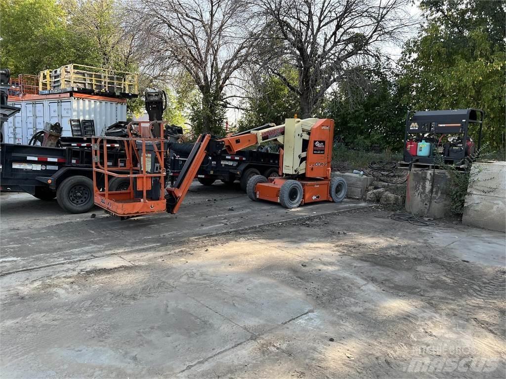 JLG E300AJP Knikarmhoogwerkers
